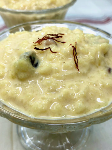 Rice kheer in a bowl.