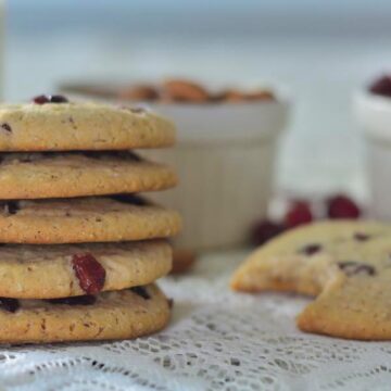 almond cranberry cookies.